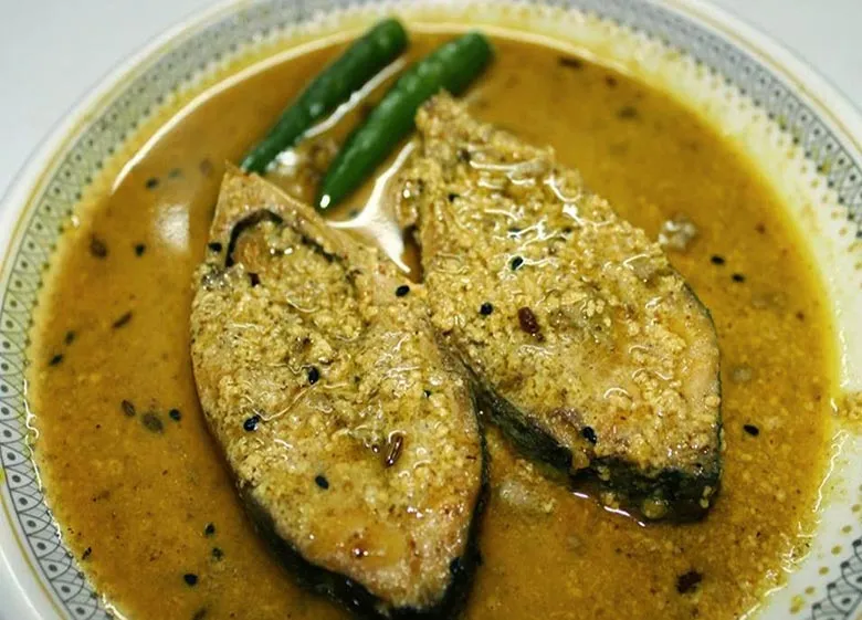 Maldivian Coconut Reef Fish Curry
